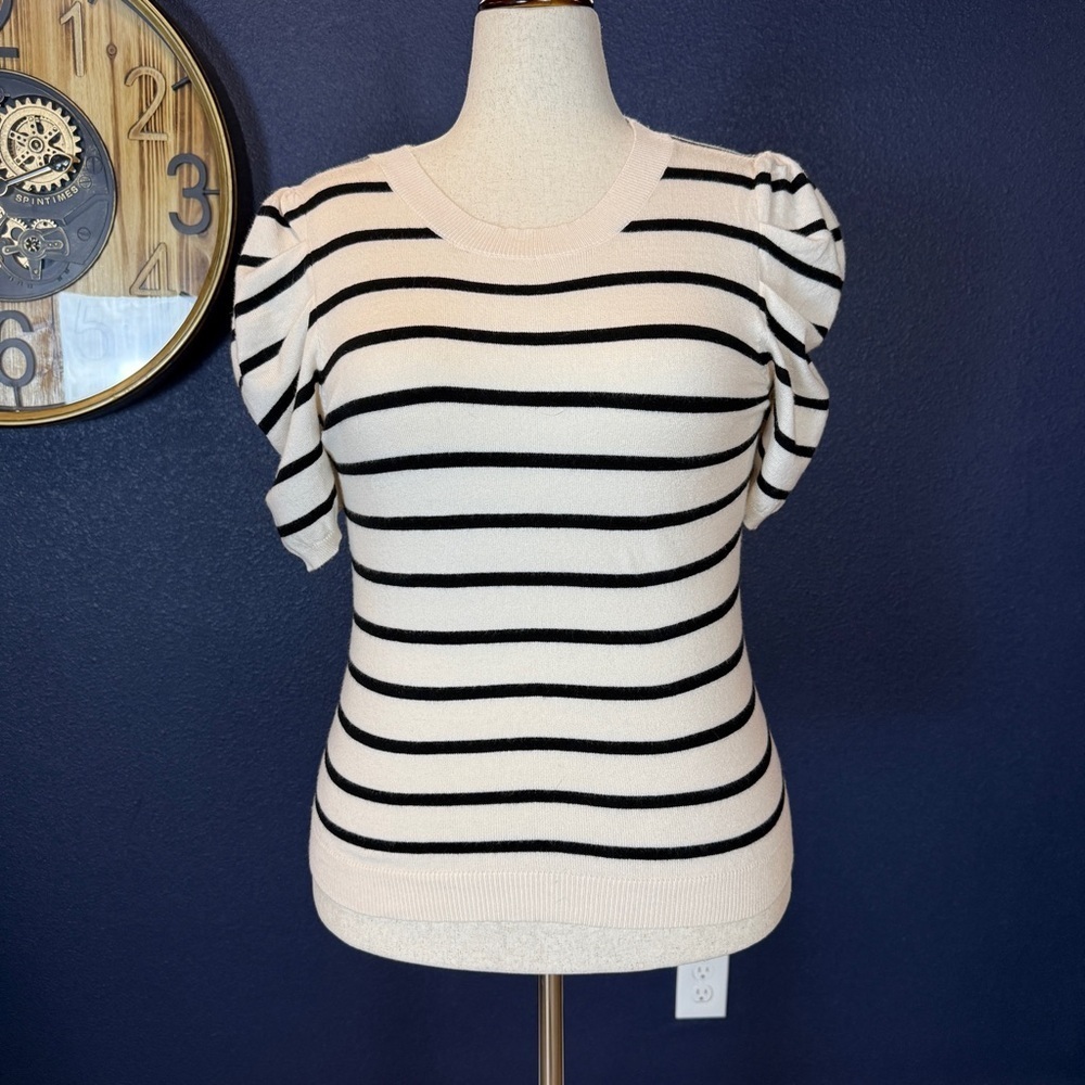 Dokotoo Striped Black & White Short Puff Sleeve Crew Neck Sweater | Size Medium